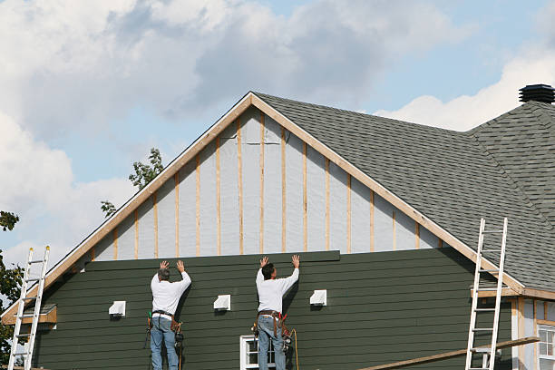 Professional Wood Siding technician working in Hamburg, PA